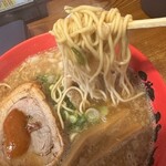 濃厚ラーメン 濃超乱 - 麺