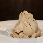 ファイ - ヘーゼルナッツのジェラート