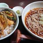 Edosoba Kichiji - 左・海老天丼、右・冷やかけそば