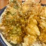 Tendon Tenya - 具材(左から)チクワ磯辺揚げ、海老、とり天