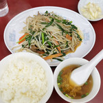 中華料理 林和 - ニラレバ定食 ¥870-