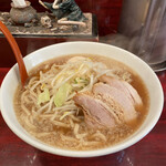 ゴリラーメン - ラー 玉 ニンニクトッピング（ヤサイとアブラはデフォでこの量です）