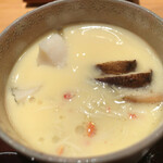 鮨 さかい - 北陸のズワイガニ・松茸・銀杏・ホタテの茶碗蒸し