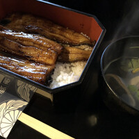 菊屋 - 国産うなぎ重　肝吸い付き