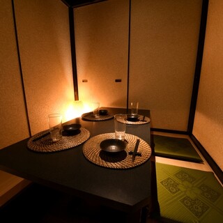 《全席完全個室》和モダンの個室は2名～最大120名まで利用可