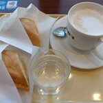 DOUTOR COFFEE SHOP - ツナチェダーチーズ、ハニーカフェオレ。