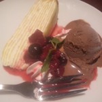 いろはにほへと - ミルクレープ。色合いがとても綺麗。オシャレだし、組み合わせも抜群。