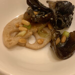 Kichijouji Heichinrou - 黒キクラゲ､蓮根､松の実の炒め