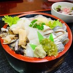 蛯寿し - ニシン·コハダ·ツブ·イカ丼