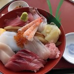 Shifudo Resutoran Uosse - 海鮮丼、味噌汁省かれた