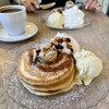 Cafe Sakanoshita - ラムレーズンバターパンケーキ