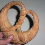 ベッカライ麦々堂 - プレッツェル