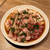 炭火焼肉ホルモン うしごろ 中目黒店 - 名物！ホルモン盛り合わせ 醤油