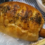 ベーカリー&カフェ シュシュ - 晩酌の友ウインナーロールフランス