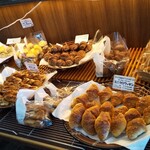 ベーカリー&カフェ シュシュ - パンもちゃっかり買って帰ります