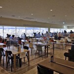 京都鉄道博物館 レストラン - 広々とした店内