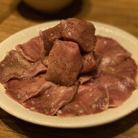 炭火焼肉ホルモン うしごろ 中目黒店 - 