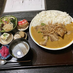 Izakaya Piku Asano - スタミナ生姜焼きカレー　900円