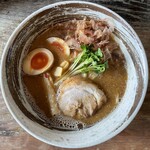 Oosugi Seimen - 鶏×魚 和風ラーメン＋煮卵(850円＋50円、真上から)