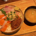 Uotoyo - 海鮮市場丼（ご飯大盛り）