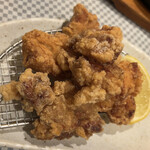 Ichibanshibori Koraboshoppu Biabaru Sannomiya Biru - 百日鶏の唐揚げ