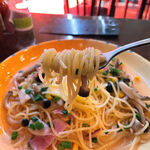 トラットリア パッキーノ - お約束の麺リフト（笑）