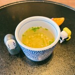 洋麺屋 五右衛門 - スープは薄めのコンソメ