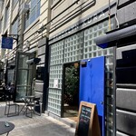 BROOKLYN KURA - ブルックリン・クラ外観。