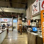 BROOKLYN KURA - ジャパンビレッジ内風景。※この写真は日曜日に撮影。土曜日は人でごった返しているので室内の撮影は出来ませんでした。