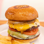 BURGER&MILKSHAKE CRANE - 2023.1 エッグチーズバーガー（1,518円）