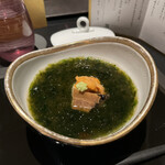 日本料理 時宜 - 煮鮑と雲丹の半張蒸し　浜名湖産海苔