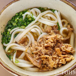 193583428 - かしわうどん390円