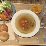 NOUMU - グリルトマトと香味野菜のスープ
      モーニングセット 1650円