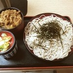 Soba Saku - 日替わりセット500円。木曜は野菜かき揚げ丼！つゆだく