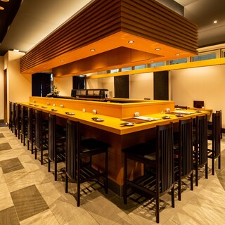 カウンター、テーブル、半個室とシーンに合わせて◎