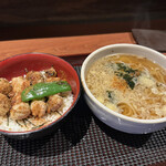 吟しゃも - 焼き鳥丼+温うどん　900円