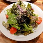 SATOブリアン七番 - 前菜　白ゴマと海苔のサラダ