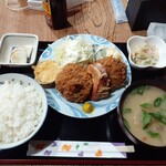 ナカガワ☆スエ食堂 - 天草宝牧豚メンチカツ定食1400円