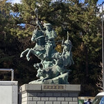 ケルン - 小田原駅前北条早雲公銅像　