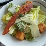 Peter - シーザーサラダ　エッグクルトン　ベーコンと36か月熟成したパルメザンチーズ