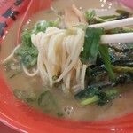 天下一品 - ニラにんにくラーメンの麺