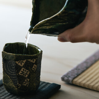 "Delicious Sake and Tableware that Enhance the Cuisine"