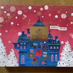 GODIVA - クリスマスバージョンの箱です