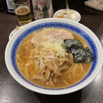 中華そば べんてん - 塩の並を麺250g→半麺125gにしてもらう。