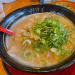 豚旨 うま屋 ラーメン - うま屋セットのラーメン