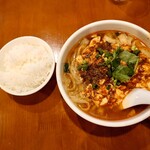 刀削麺・火鍋・西安料理 XI’AN - 痲辣豆腐刀削麺と半ライス