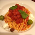 TOBIUO - イタリア直送水牛モッツァレラとオリーブの実のスパゲティ