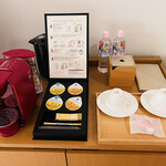 志摩観光ホテル - 部屋のお菓子・コーヒー・紅茶・緑茶・ミネラルウォーター
