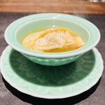 仁修樓 - ◆上海蟹とフカヒレの上湯スープ餃子