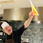 仁修樓 - ◎周りの色が透き通ってると最高級だと説明してくれた。